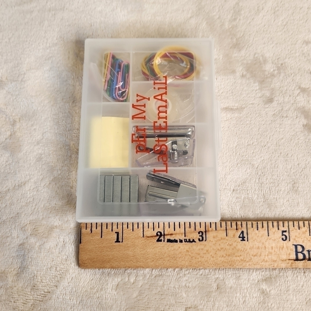 Per My Last Email Mini Desk Set - Picture 5 of 6